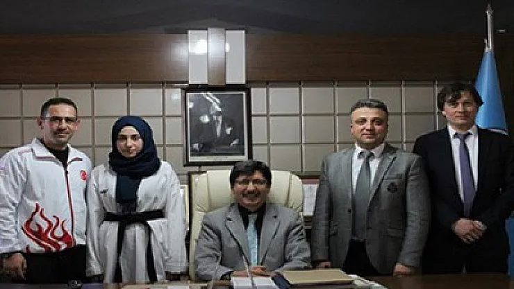 Arı'dan Yalçın'a ziyaret – Kocatepe Gazetesi