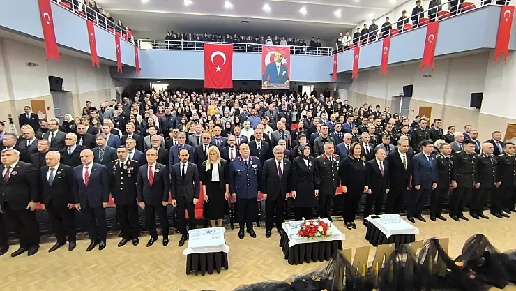 'Atatürk, Dünyadaki Dengeleri  Değiştirdi'