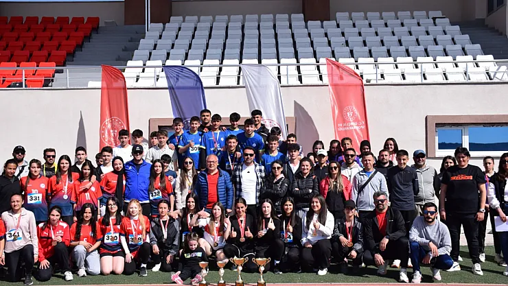 Atletizm Müsabakalarında Kıyasıya Yarış