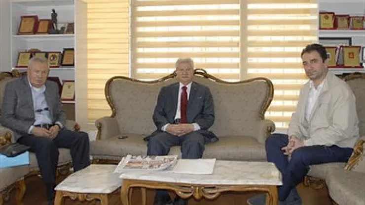 Attila'dan nezaket ziyareti – Kocatepe Gazetesi