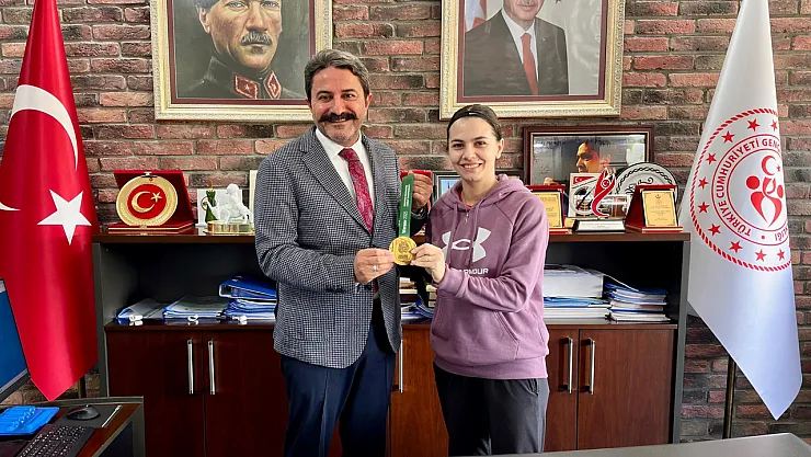 Avrupa Şampiyonu Ertunç, İl Müdürü Kalın İle Bir Araya Geldi