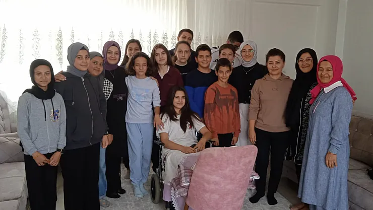 Ayağı Kırılan Öğrenciye LGS Desteği