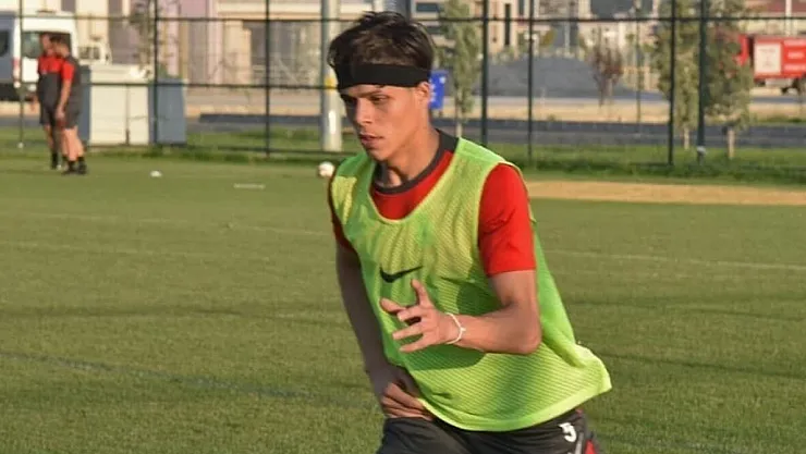 Ayvalı Transfere Doymuyor