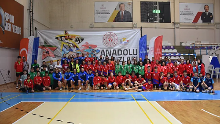 Badmintonda  çeyrek finaller tamamlandı