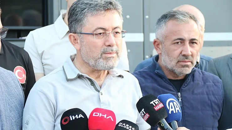 Bakan Yumaklı: 'Türkiye'de 2 Günde 150 Yangın Çıktı'