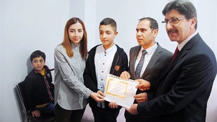 Başarı hikâyesini evde yazdı – Kocatepe Gazetesi