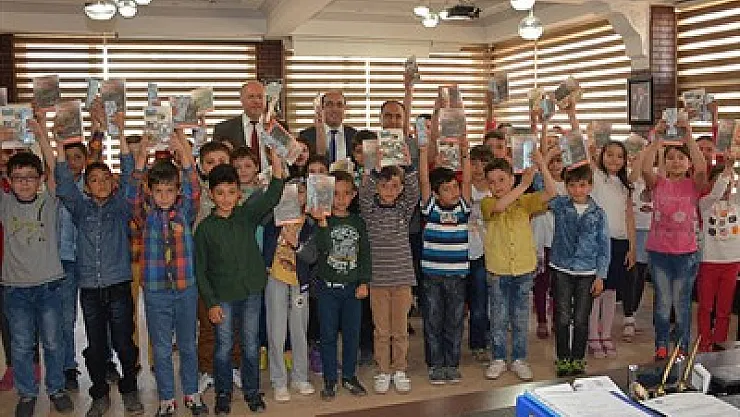Başkan Çöl, eğitim camiasının yanında