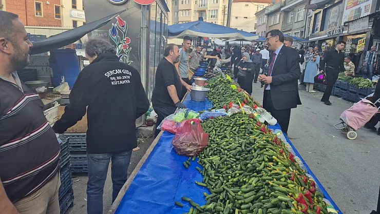 Başkan Eyüp Kahveci'den Pazar Ziyareti