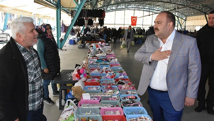 Başkan Hamamcı'dan Pazar Ziyareti