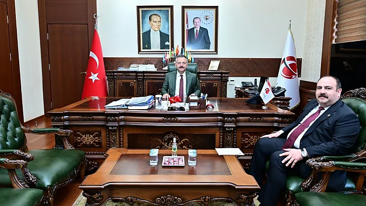 Başkan Hamamcı Vali Aksoy'a Projeler Hakkında Bilgi Verdi