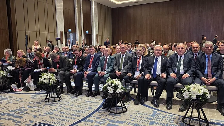 Başkan Kahveci, Avrupa Konseyi Kültür Rotaları 14. Yıllık Danışma Forumu'na Katıldı