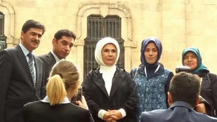 Bayan Erdoğan'dan Afyon turu – Kocatepe Gazetesi