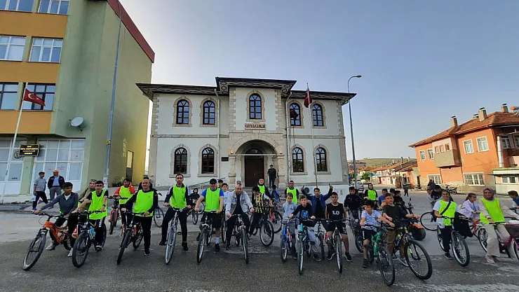 Bayat Sokakları Bisikletlerle Şenlendi!