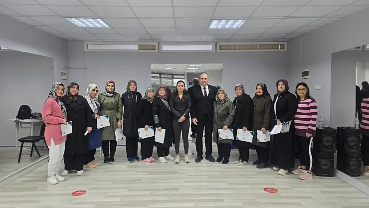 Bayırköy'de Fitness Kursu Sertifikayla Sona Erdi