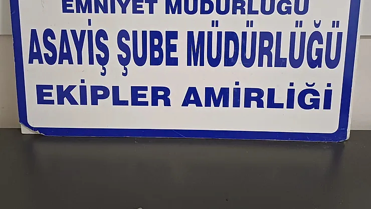 Bekçiler 2 Kişinin Üzerinde Uyuşturucu Ele Geçirdi