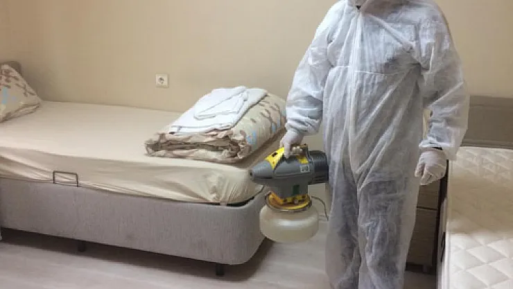 Belediye karantina yurdunu dezenfekte etti