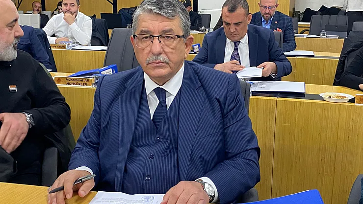 Belediye Meclisi'nde 'Hangi Ulus?' Sözleri, 'Allah Bin Belasını Versin' Tepkisiyle Yanıtlandı