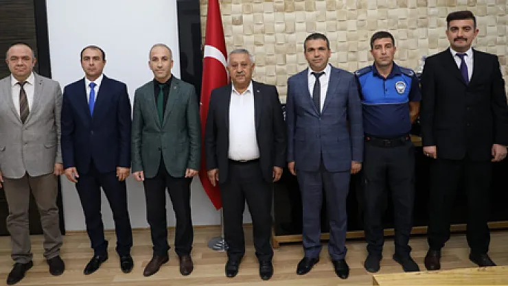 Bem-Bir-Sen’den Başkan Zeybek’e ziyaret