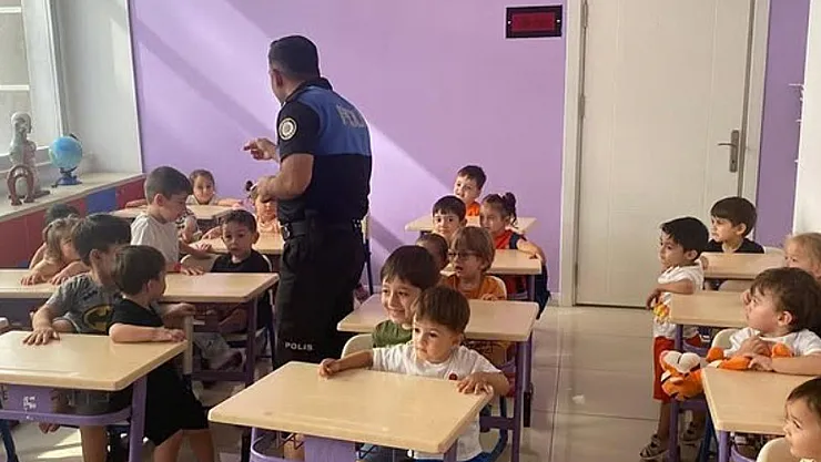 Bilecik Polisi Miniklerle Buluştu