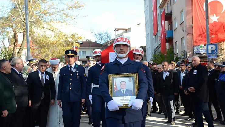 Bilecik Şehidini 15 Bin Kişi İle Uğurladı
