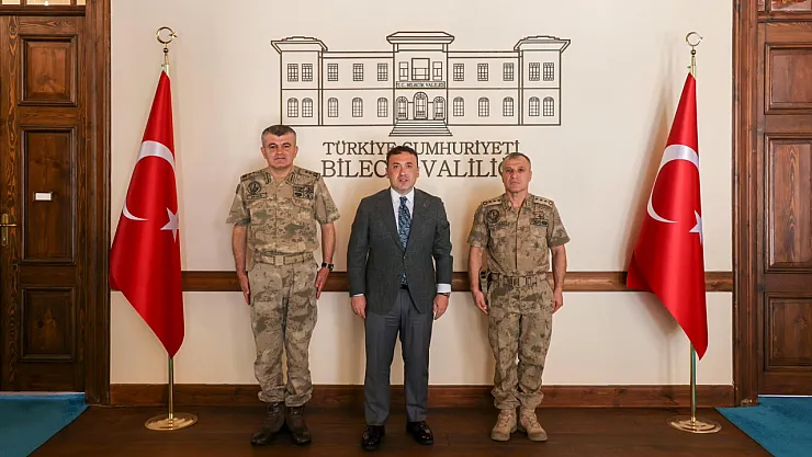 Bilecik'te Görev Yapan Komutanlardan Vali Sözer'e Veda Ziyareti