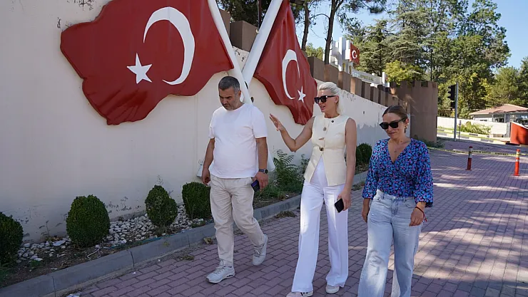 Bilecik'te Kötü Bir Görüntü Sergileyen Dikey Bahçe Elden Geçiyor