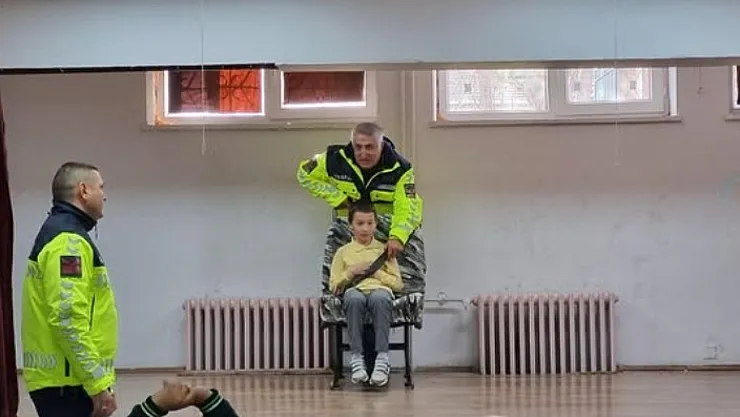 Bilecik'te Öğrencilere Trafik Ve Emniyet Kemeri Eğitimi Verildi