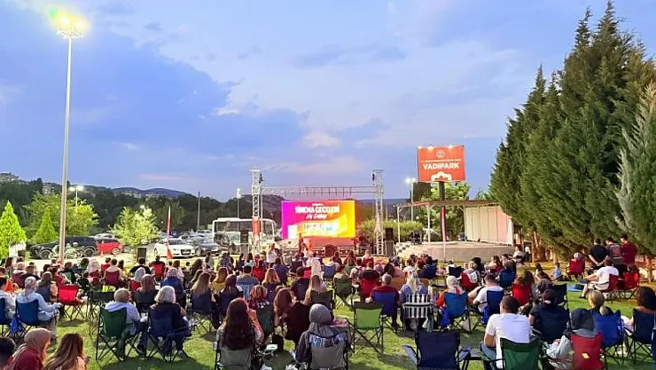 Bilecik'te Vadipark Sinema Geceleri Başladı