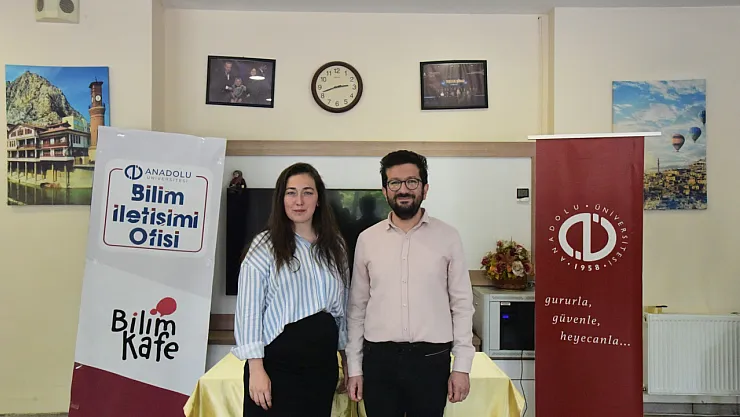 Bilim Kafe'nin İlk Etkinliğinde İleri Yaşlarda Akılcı İlaç Kullanımı Ele Alındı