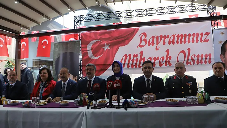 'Biz Biriz, Beraberiz, Birbirimizi İnadına Çok Sevmeye Devam Edeceğiz'