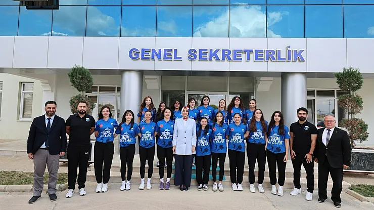 Bizim Gızlar, Devlet Ana'yı Ziyaret Etti