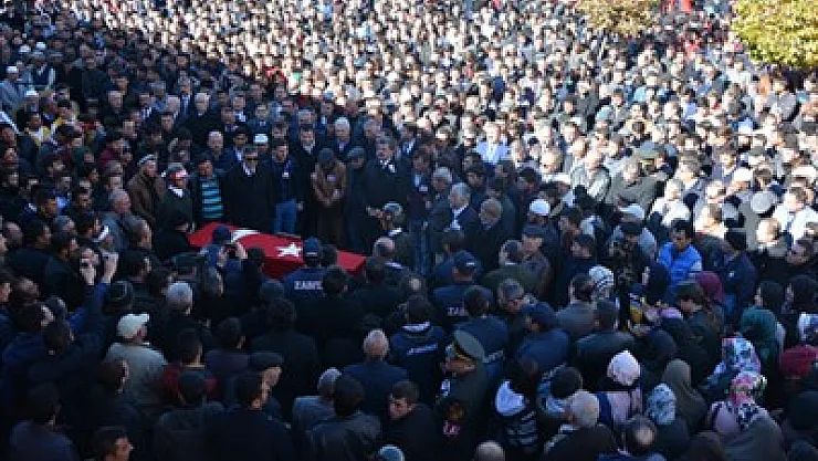 Bolvadin şehidini uğurladı – Kocatepe Gazetesi