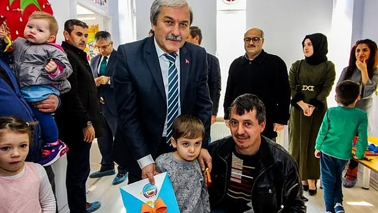 Bu Çocuk Kulübü 24 Saat hizmet Veriyor