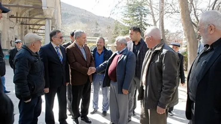 Bülent Arınç, Afyon'da dinleniyor – Kocatepe Gazetesi