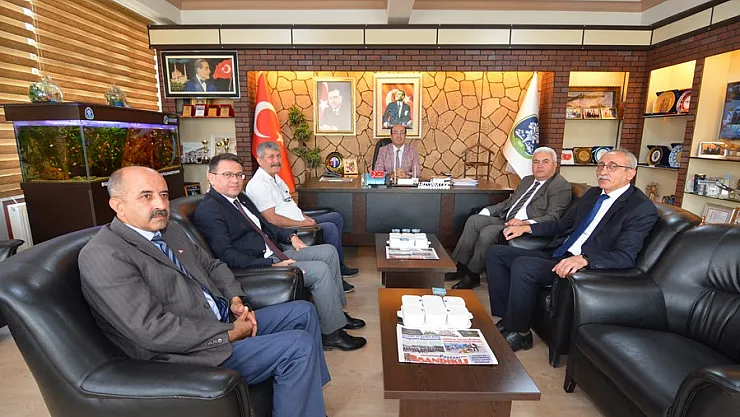 Bürokratlardan Başkan Çöl'e ziyaret