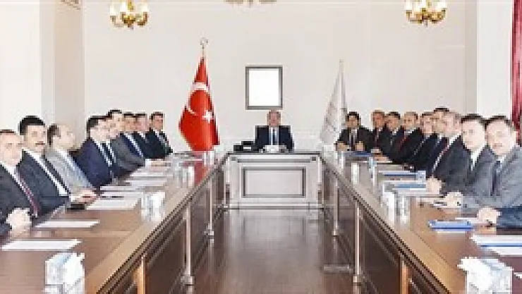 'Çalışmaları sosyal medya ve internet üzerinden duyurun'