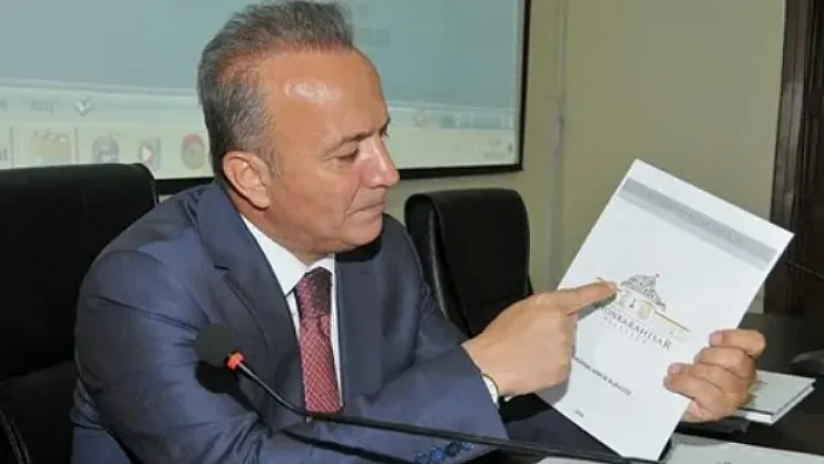 Camiler, hem ibadet hem bilgi mekanları