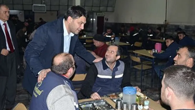 Çetinkaya: Asgari ücret emeğin karşılığı değil