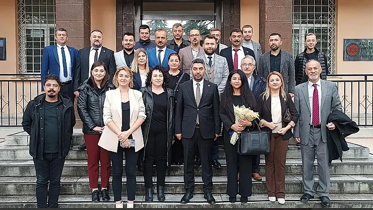 CHP'deki 17 Yöneticinin 12'si YÜNTAŞ'tan