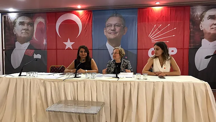 CHP Kongresi’nde Kısa Süreli Gerginlik