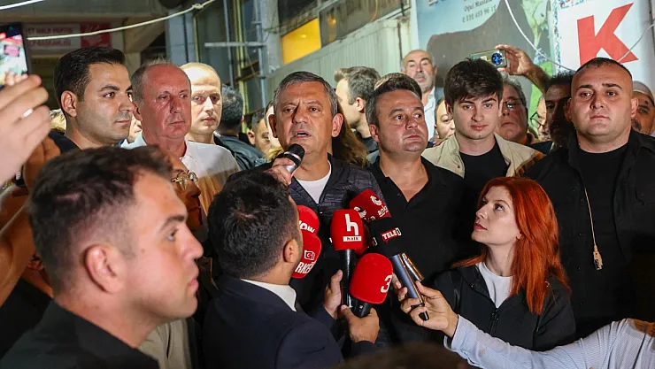 CHP Lideri Özel: Şuhut'ta İki Baba evi Var