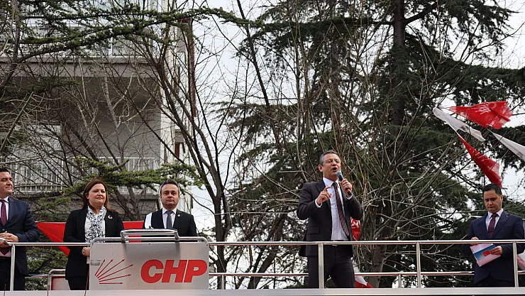 CHP'de Açılış Fiyaskosu