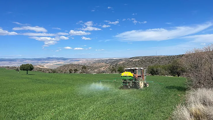 Çiftçiler Yağmurun Yağmasını Ümit Ediyor