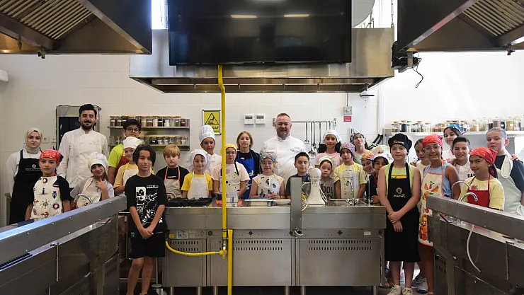 Çocuk Üniversitesi Programları Mutfak Atölyesi İle Devam Ediyor