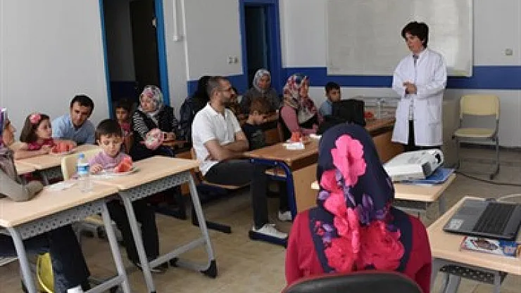 Çölyak hastalığı anlatıldı – Kocatepe Gazetesi