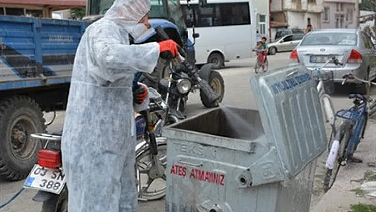 Çöp konteynerleri dezenfekte edildi – Kocatepe Gazetesi
