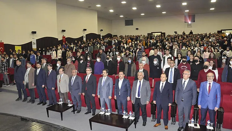 Cumhurbaşkanı Başdanışmanı Küçükyılmaz: '15 Temmuz'da gençler bu ülkenin geleceğini kurtardı'
