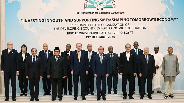 Cumhurbaşkanı Erdoğan'ın Aile Fotoğrafı'nda Yer Aldığı D-8 Ülkeleri Hangileridir?