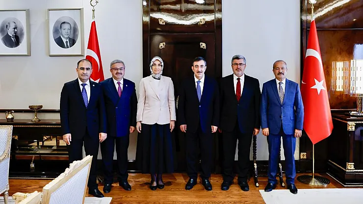 Cumhurbaşkanı Yardımcısı Yılmaz'a Zafer Müzesi Daveti