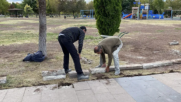 Dede Korkut Parkı'nda Bakım Ve Onarım Çalışmaları Başladı